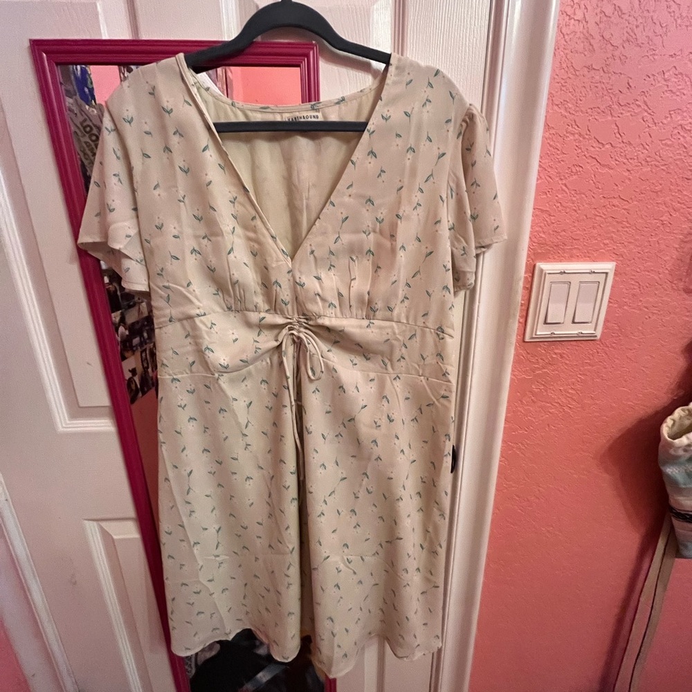 flowy sleeve dress